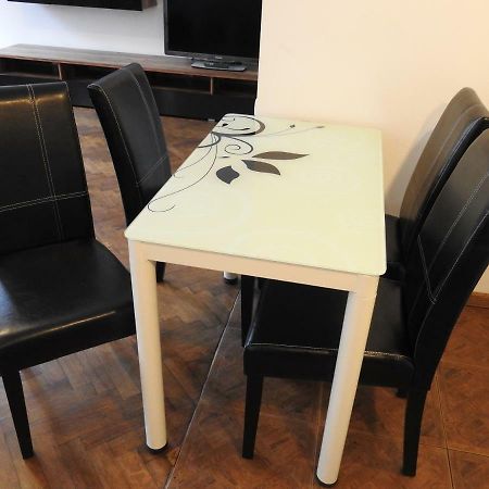 Ferienwohnung Laisves Aleja Kaunas Exterior foto