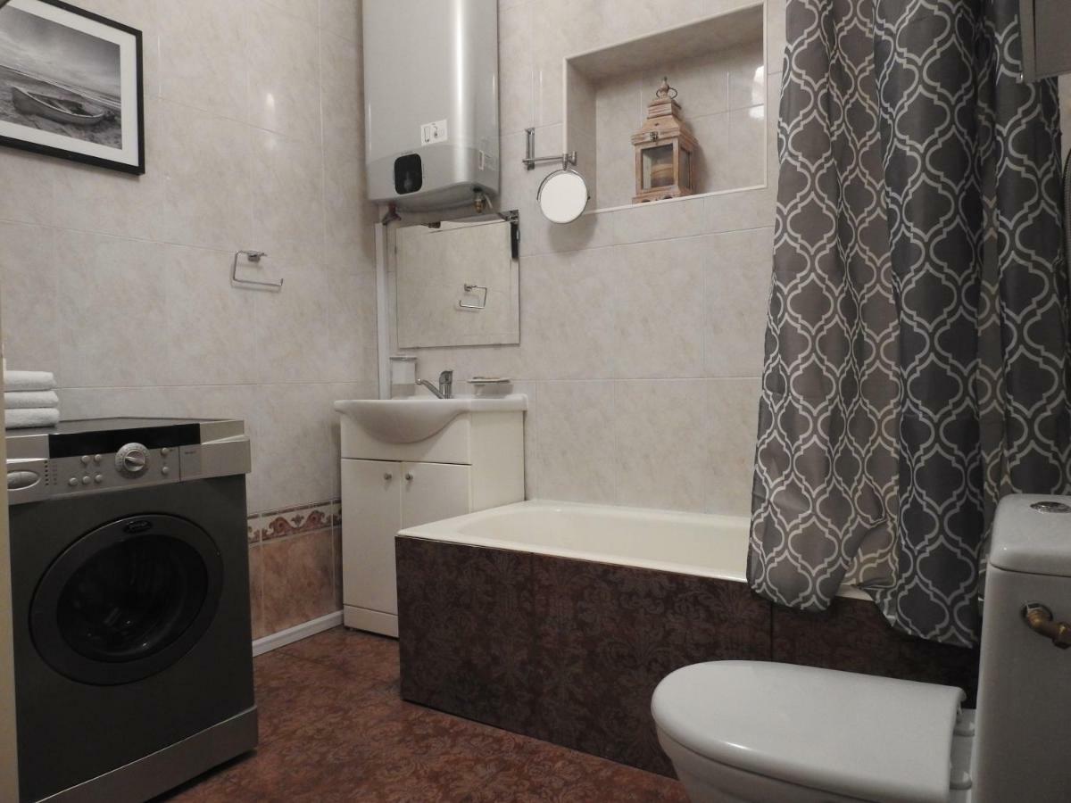 Ferienwohnung Laisves Aleja Kaunas Exterior foto
