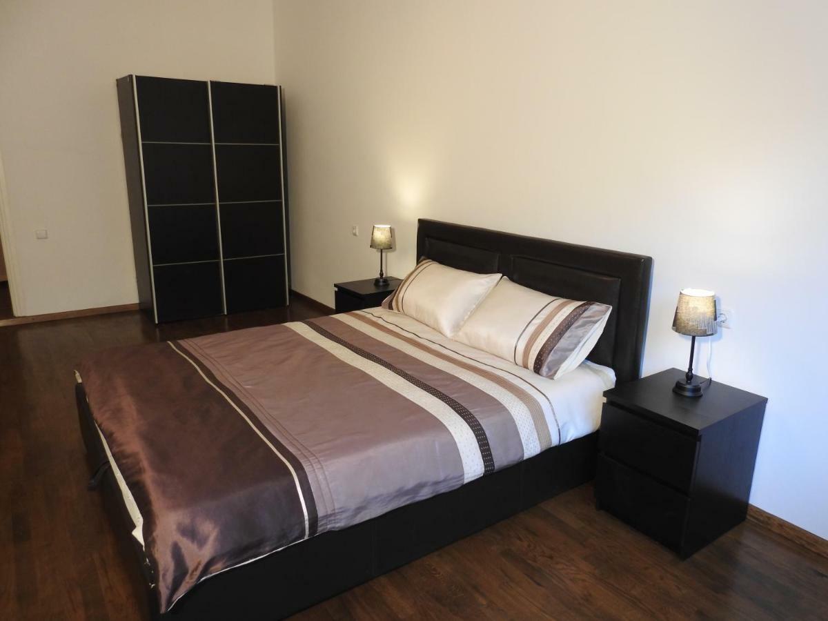 Ferienwohnung Laisves Aleja Kaunas Exterior foto